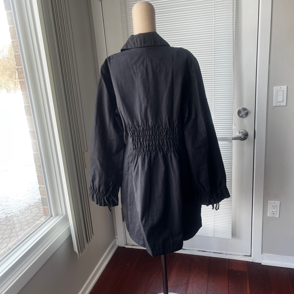 Betsey Johnson Black Trench Coat with Heart Buttons - Picture 4 of 13